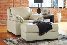 Load image into Gallery viewer, Islebrook Chair