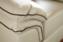 Load image into Gallery viewer, Islebrook Chair