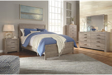 Load image into Gallery viewer, Culverbach Queen Panel Bed