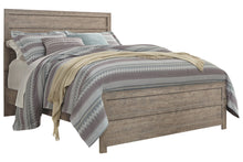 Load image into Gallery viewer, Culverbach Queen Panel Bed