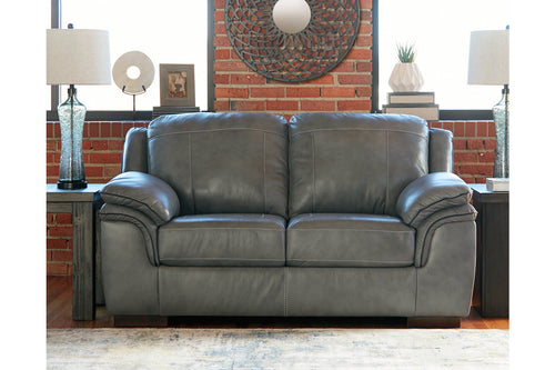Islebrook Loveseat