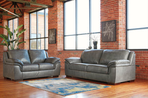 Islebrook Loveseat