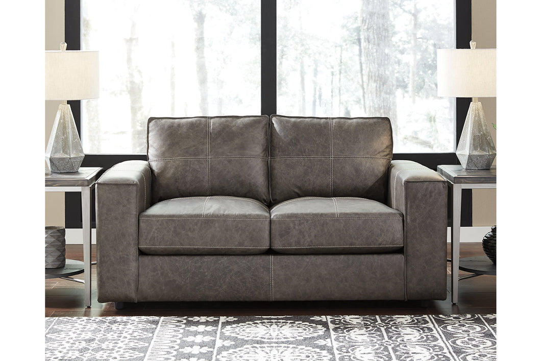 Trembolt Loveseat