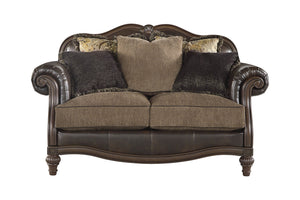 Winnsboro Loveseat