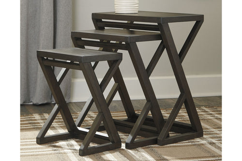 Cairnburg Accent Table (Set of 3)