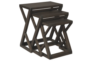 Cairnburg Accent Table (Set of 3)