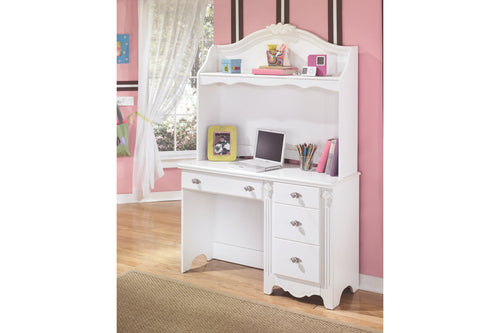 Exquisite Desk and Hutch