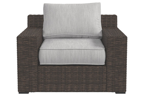 Alta Grande Lounge Chair