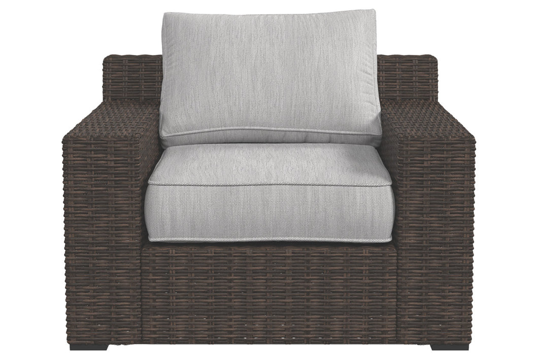 Alta Grande Lounge Chair